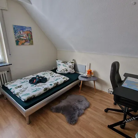 Zimmervermietungen Jachna Apartment *