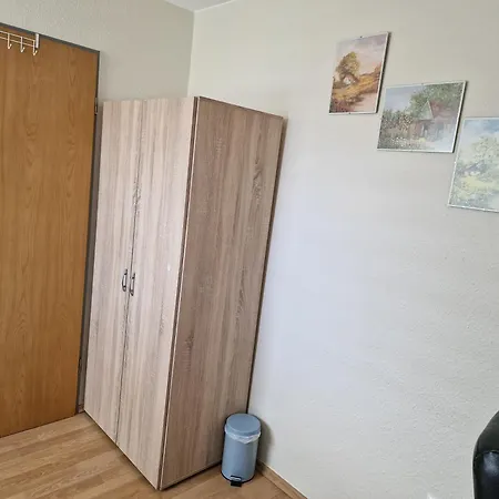Zimmervermietungen Jachna Apartment